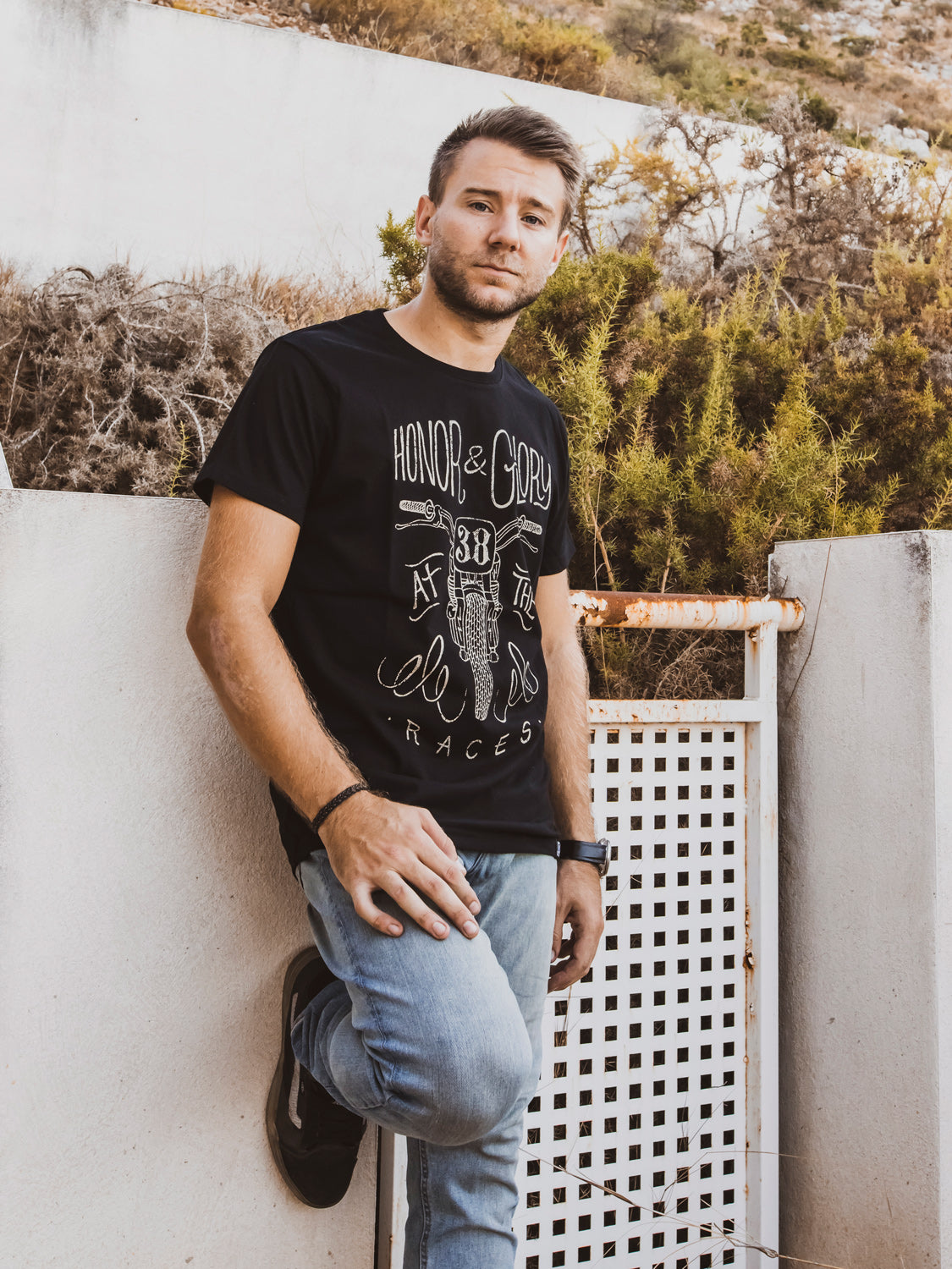 Honor and Glory T-shirt - Black