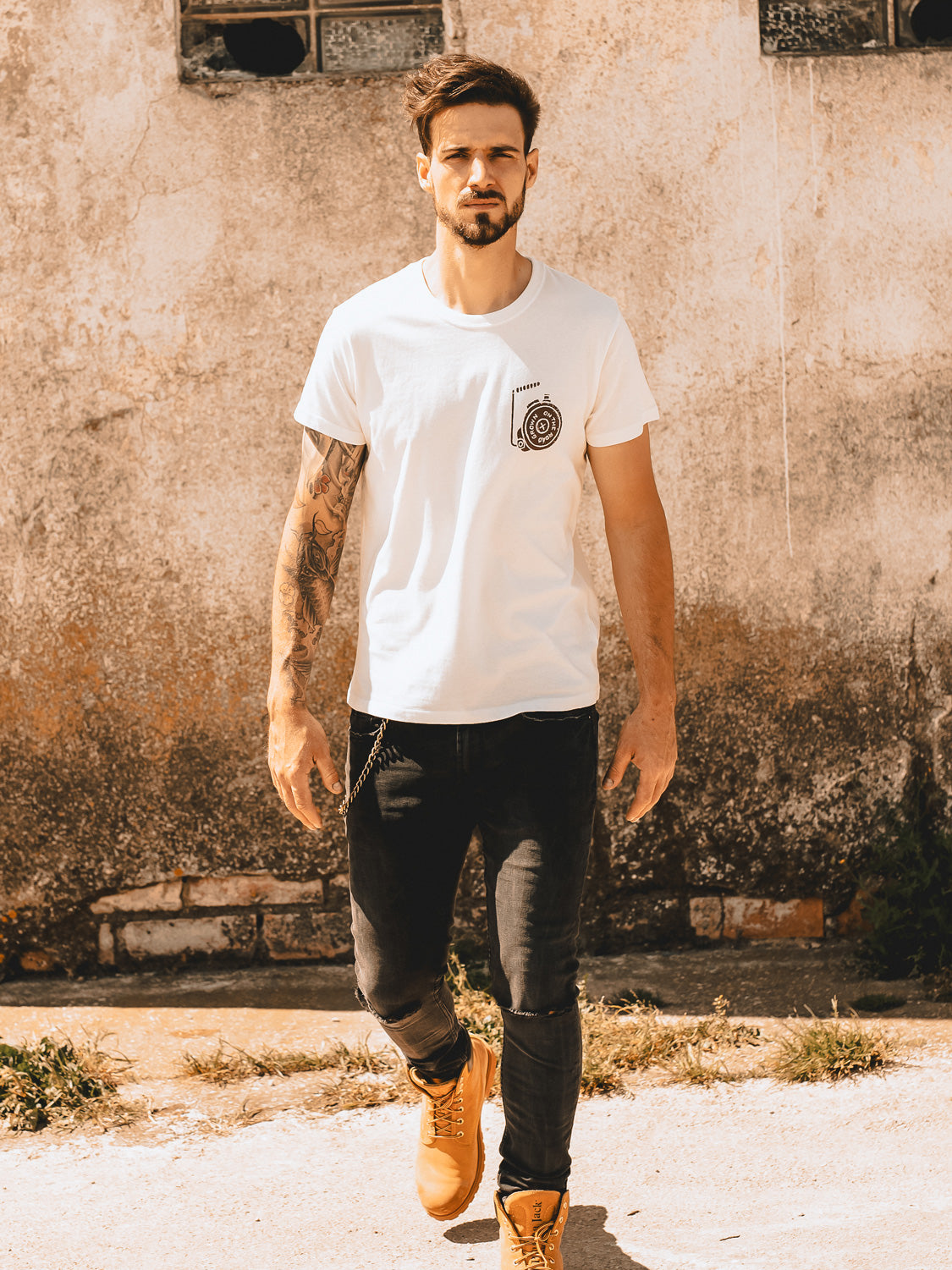 Engine T-shirt - Off White & Brown