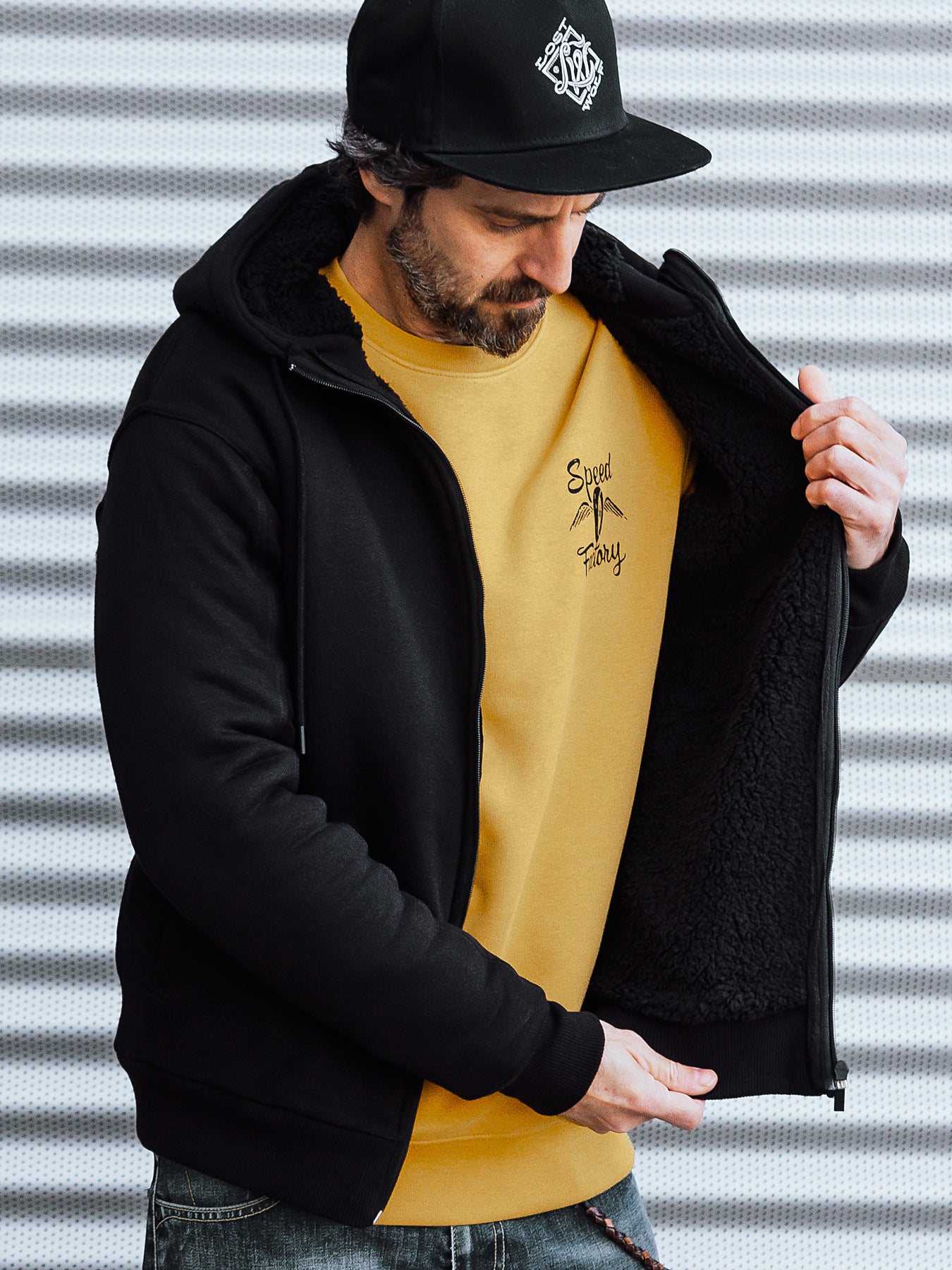 Wolf Zip-up faux shearling jacket - Black