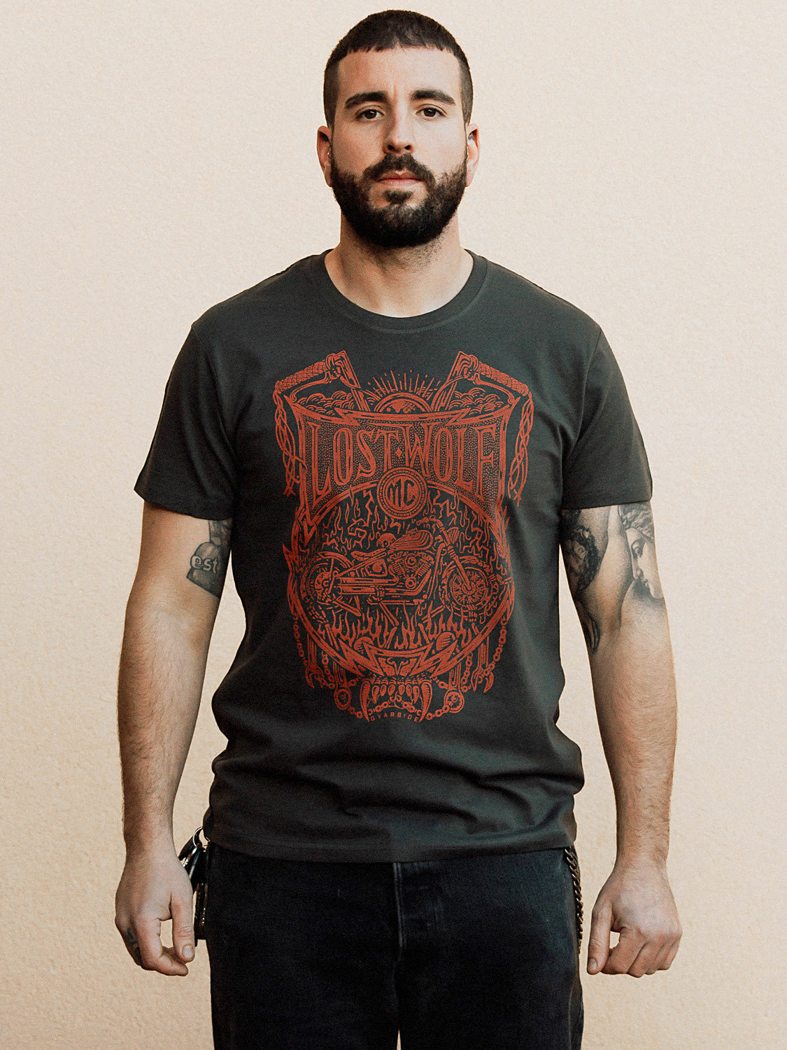 Chains Of Fire T-shirt - Lead Grey by Pedro Oyarbide