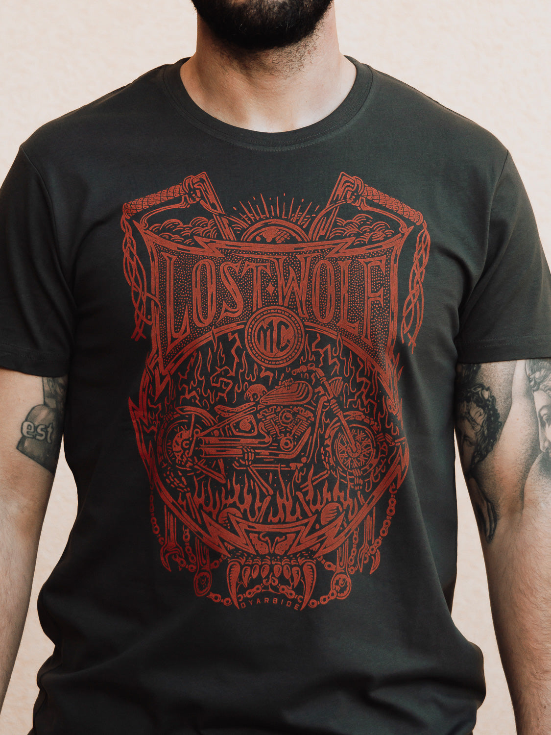 Chains Of Fire T-shirt - Lead Grey by Pedro Oyarbide
