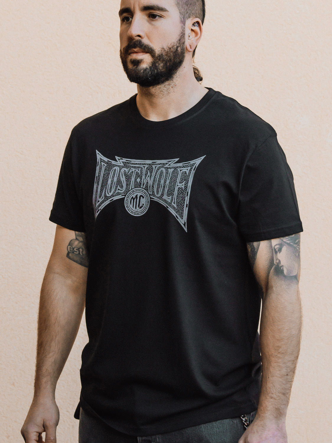 Chains Of Fire T-shirt - Black by Pedro Oyarbide